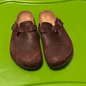Like New dark brown Birkenstocks
